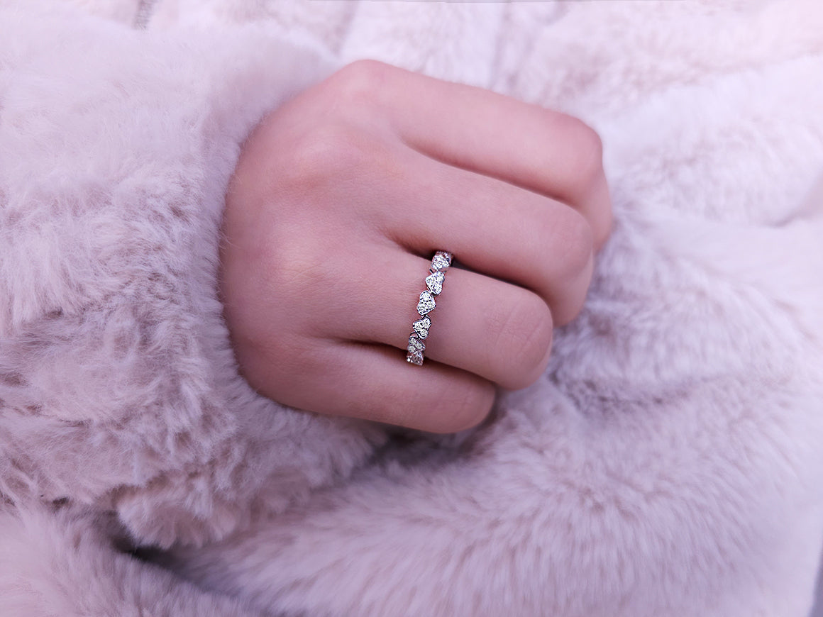 Alliance en forme de cœur en diamant de 0,38 carat
