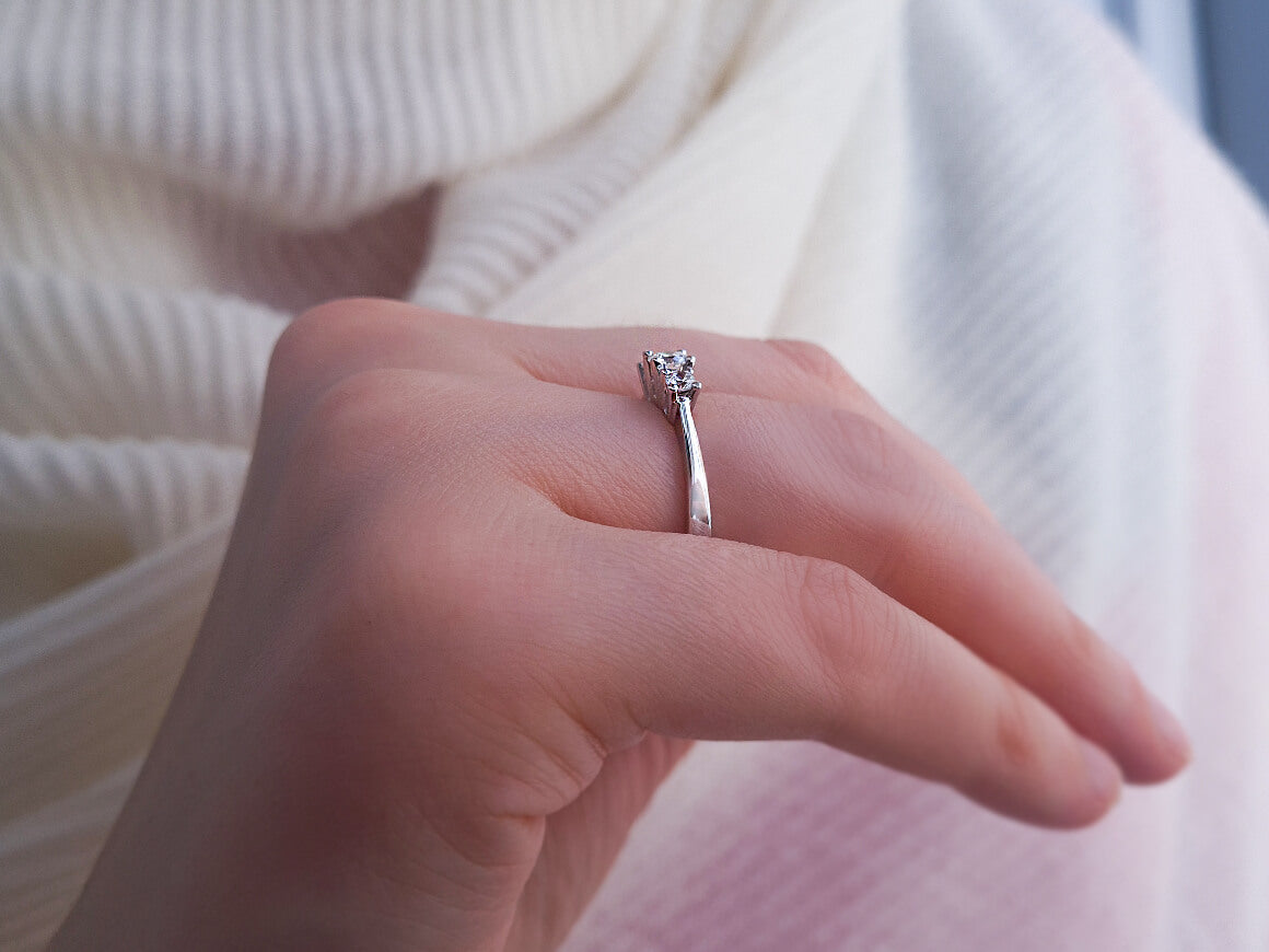 Bague trio de diamants de 0,42 carat en or blanc 14 carats