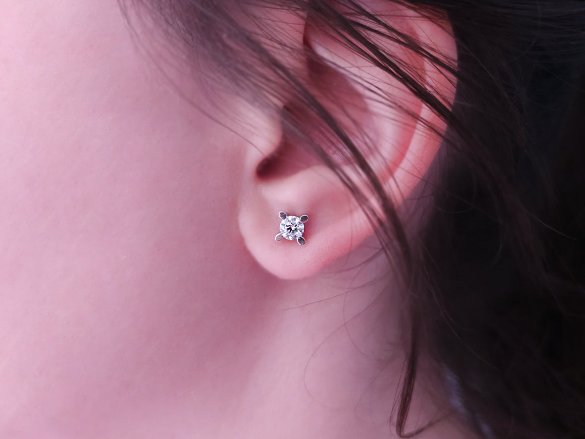 0.56 carat brilliant diamond stud earrings in 14K white gold