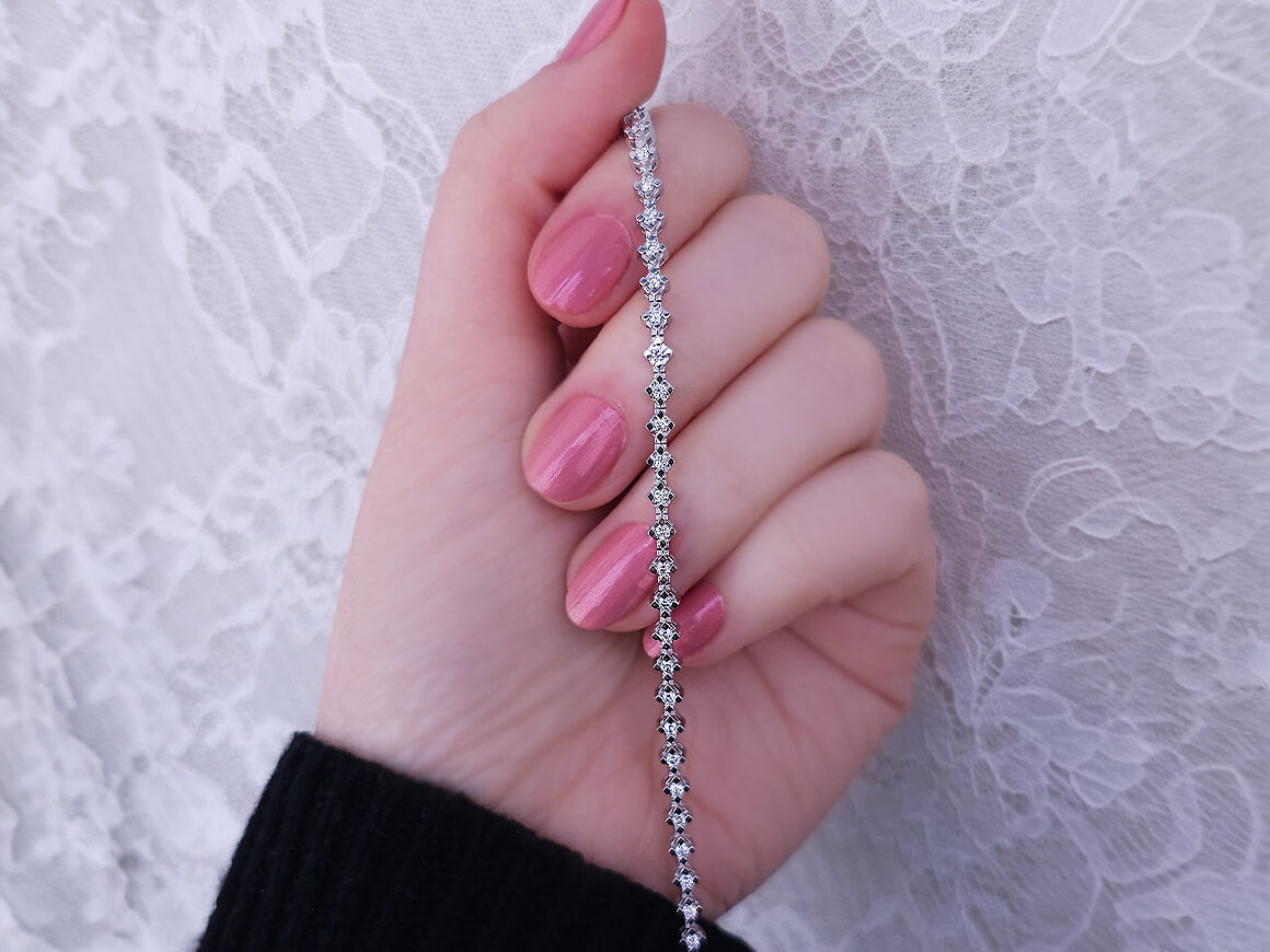 Guipure Diamant-Wasserweg-Armband - handgefertigter Diamantschmuck aus Feingold | Sirius Diamant