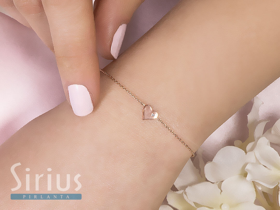 Diamant Herz Armband in 333er 8 Karat Rosegold / Rotgold - handgefertigter Diamantschmuck aus Feingold | Sirius Diamant