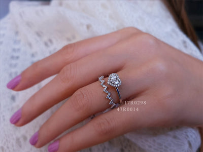 F Color 0.20 Carat Baguette Diamond Heart Ring