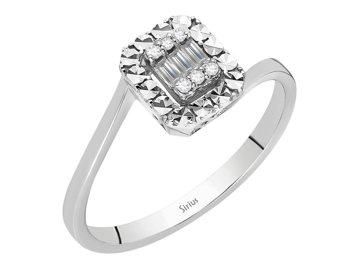 Diamond light crown baguette ring