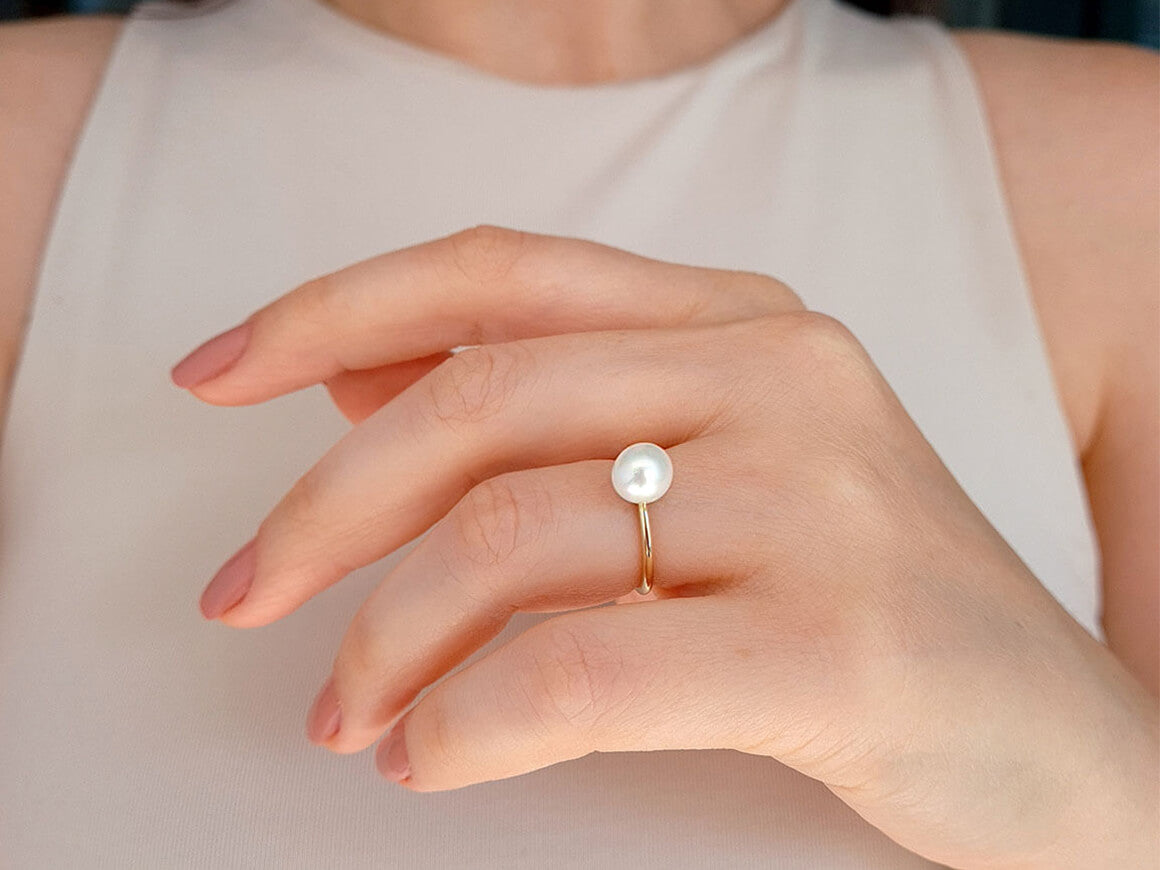Bague perle moderne 