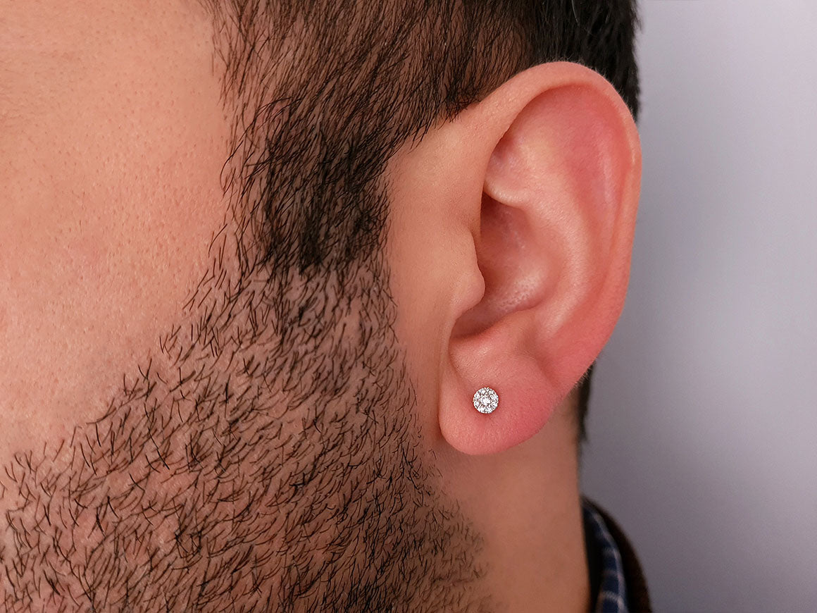 9 diamond men's stud earrings in 8 K white gold 