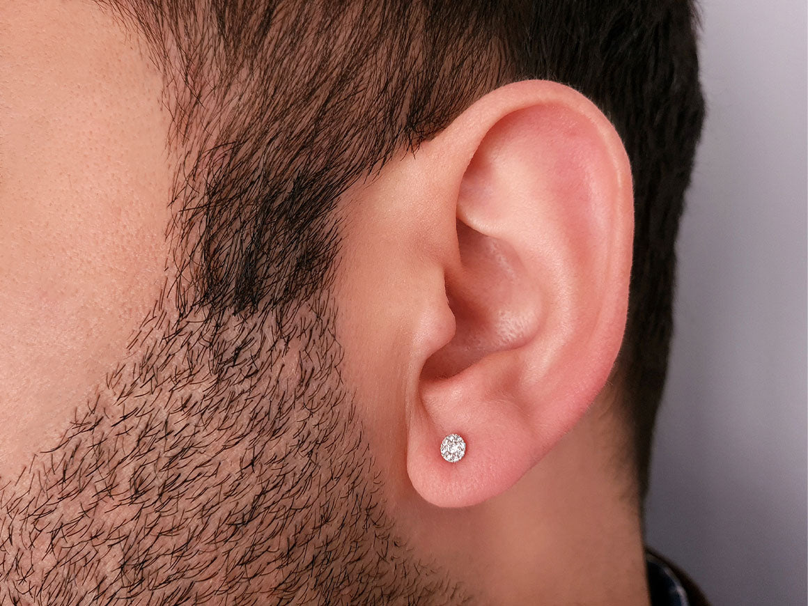 9 diamond men's stud earrings in 8 K white gold 