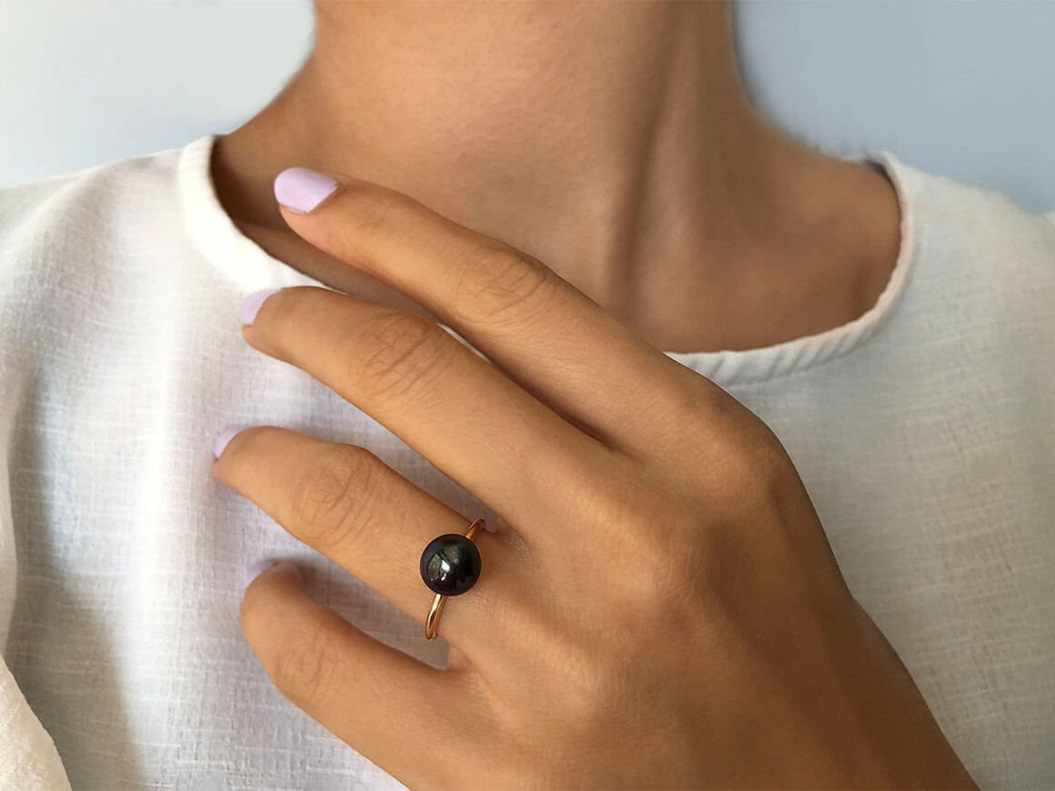 Modern Black Pearl Ring
