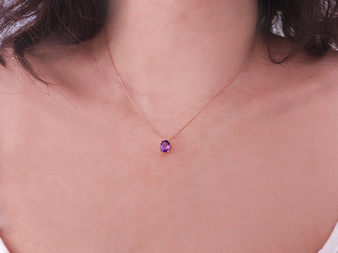 Esila-Halskette mit ovalem Amethyst - handgefertigter Diamantschmuck aus Feingold | Sirius Diamant