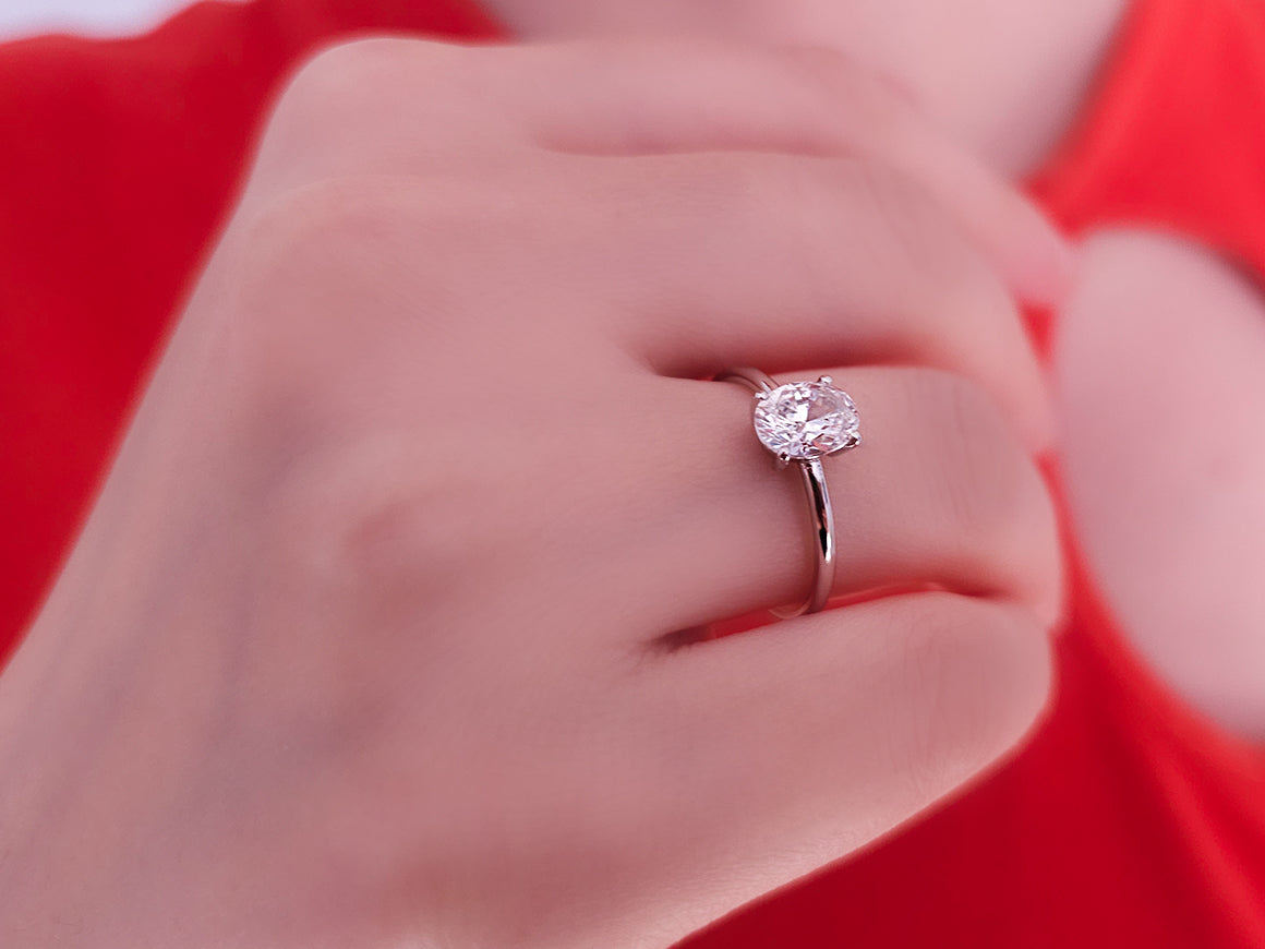 oval white topaz ring in white gold