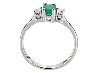 Diamond and oval emerald ring in 14K gold
