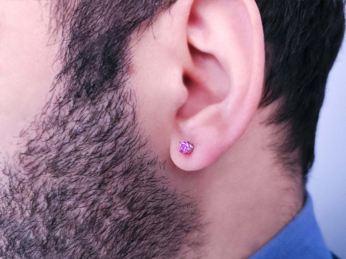 Boucle d'oreille solitaire saphir rose 0,33 carat pour homme en or blanc 14 carats 