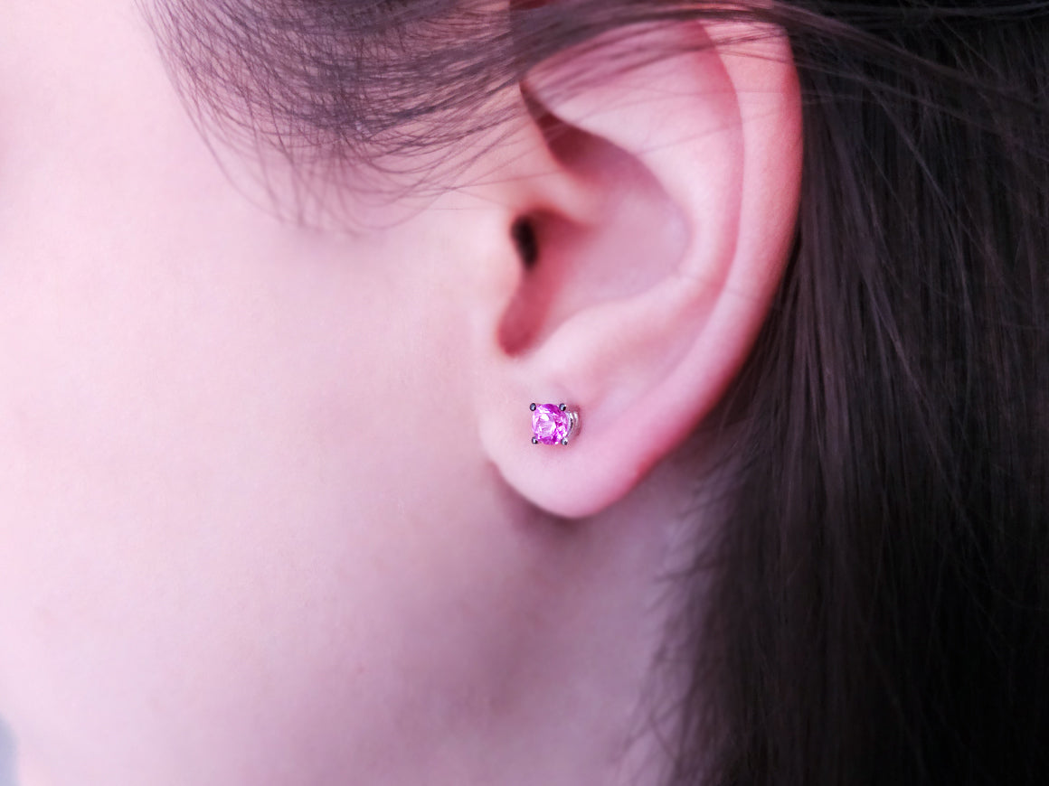 0,65 Carat Rosa Saphir Solitär Ohrringe - handgefertigter Diamantschmuck aus Feingold | Sirius Diamant