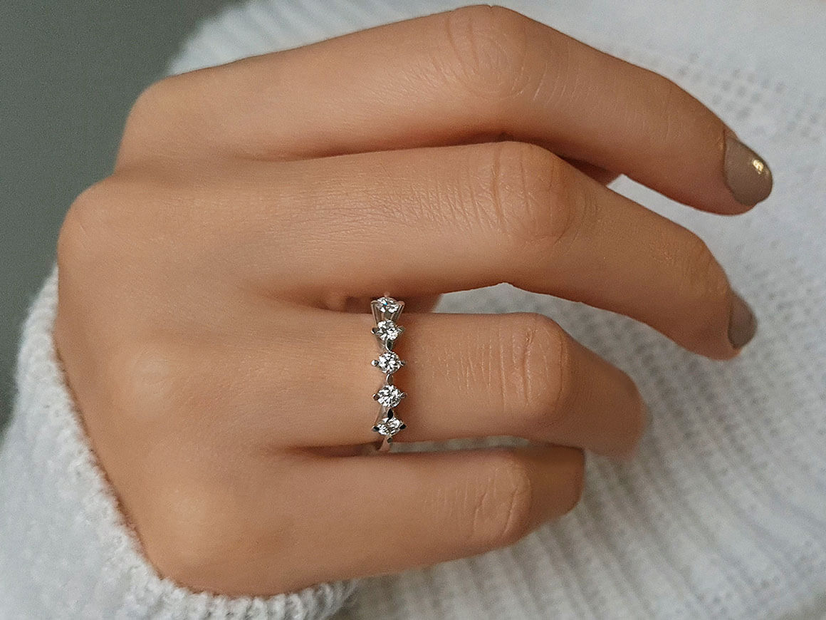 0.45 carat diamond 5 diamond alliance in 585 14K white gold