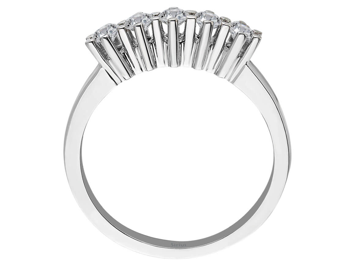 0,37 Gesamtkarat 5 Diamanten Allianz in 585er 14 Karat Weißgold – handgefertigter Diamantschmuck aus Feingold | Sirius Diamant