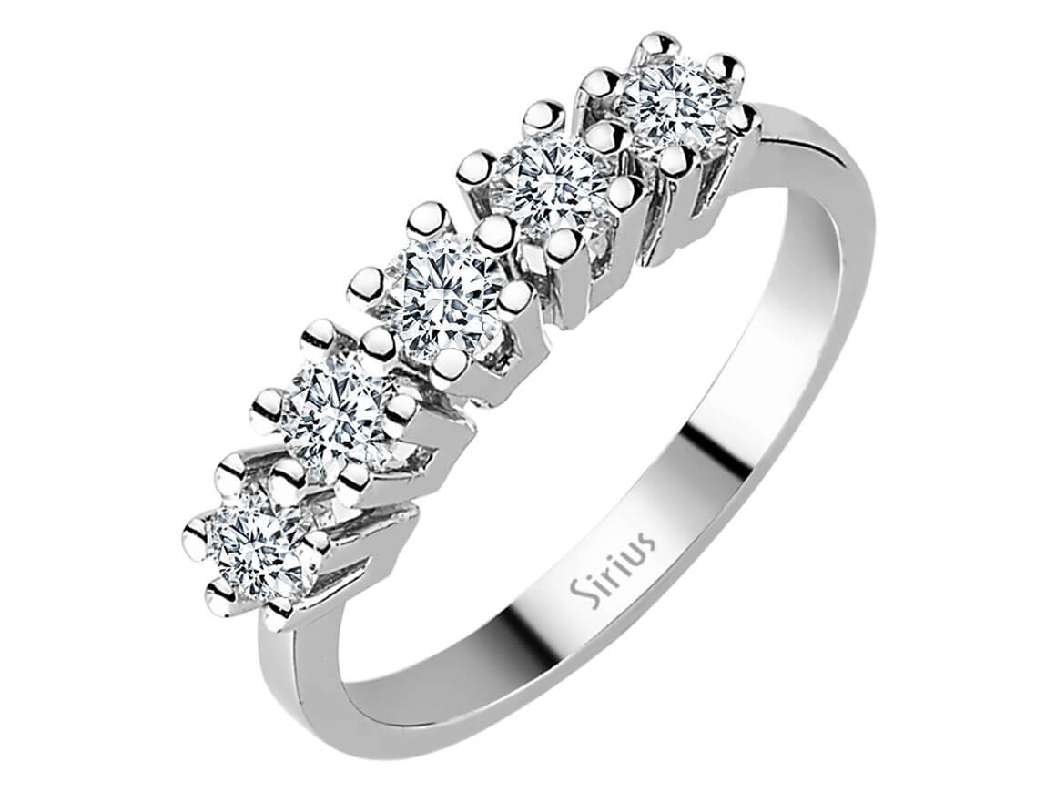 0,70 Carat 5 Diamanten Allianz in 585 er 14 Karat Weißgold - handgefertigter Diamantschmuck aus Feingold | Sirius Diamant