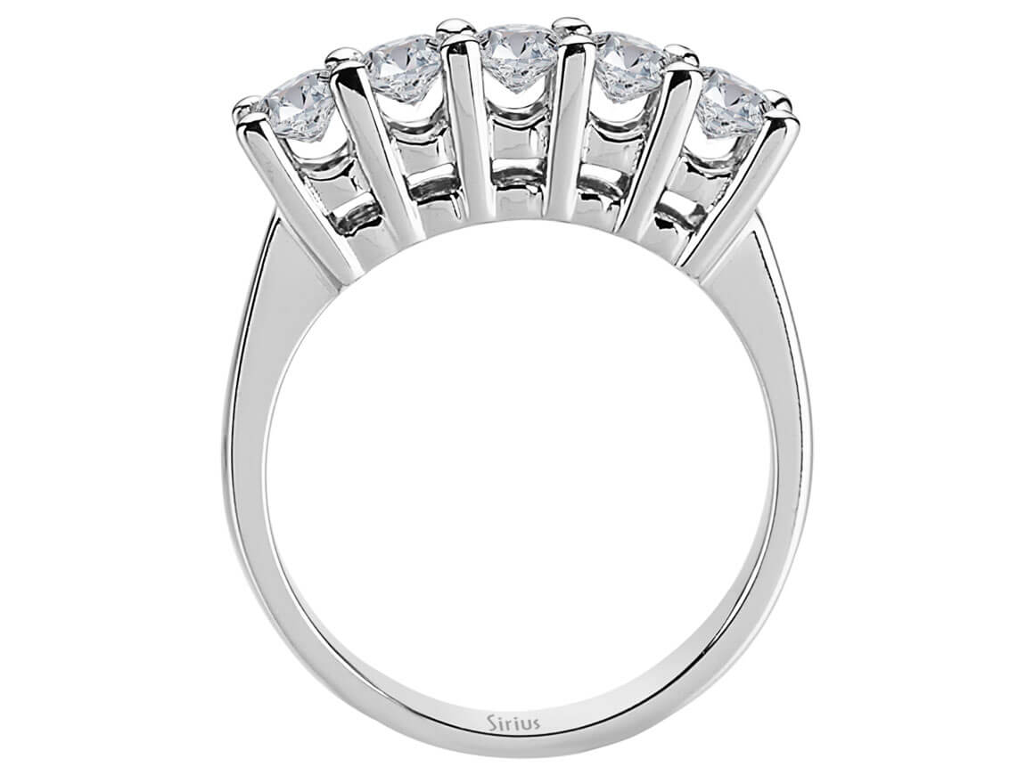 0,88 Carat 5 Diamanten Allianz in 14 Karat Weißgold - handgefertigter Diamantschmuck aus Feingold | Sirius Diamant
