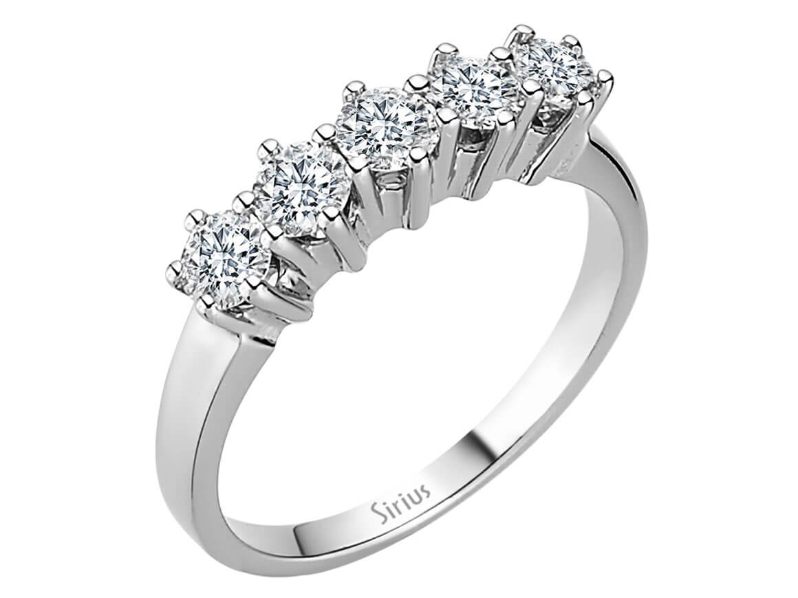 0,80 Karat 5 Diamanten Allianz in 14 Karat Weißgold - handgefertigter Diamantschmuck aus Feingold | Sirius Diamant