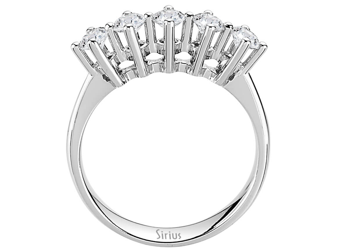0,83 Carat 5 Diamanten Allianz in 585er 14 Karat Weißgold - handgefertigter Diamantschmuck aus Feingold | Sirius Diamant