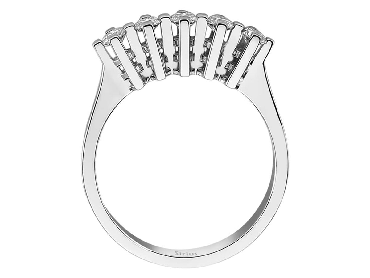 0,40 Karat Diamant 5 Diamanten Allianz - handgefertigter Diamantschmuck aus Feingold | Sirius Diamant