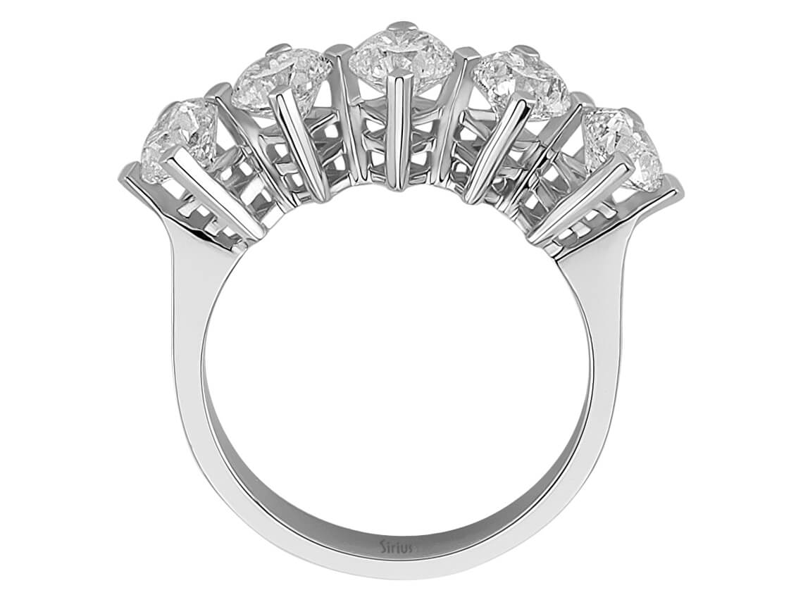 2,30 Karat Diamant 5 Diamanten Allianz - handgefertigter Diamantschmuck aus Feingold | Sirius Diamant