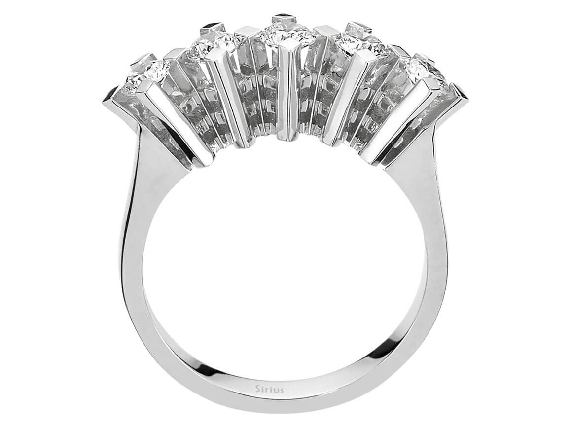 0,78 Carat Diamant 5 Diamanten Allianz - handgefertigter Diamantschmuck aus Feingold | Sirius Diamant