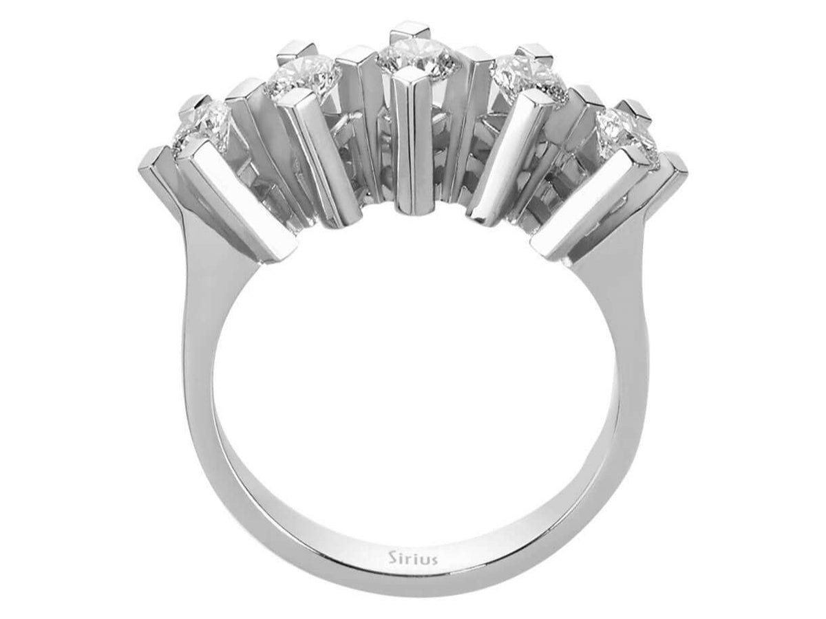 E Farbe 0,96 Carat 5 Diamanten Allianz - handgefertigter Diamantschmuck aus Feingold | Sirius Diamant