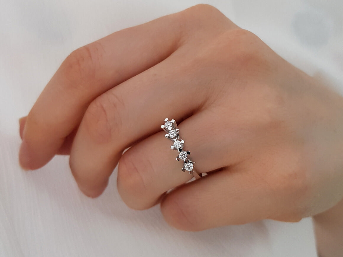 Alliance 5 pierres en diamant de 0,27 carat