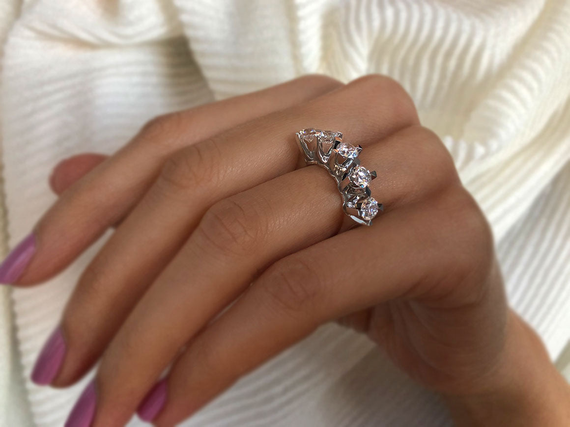 Alliance de 5 diamants en diamant de 2,00 carats