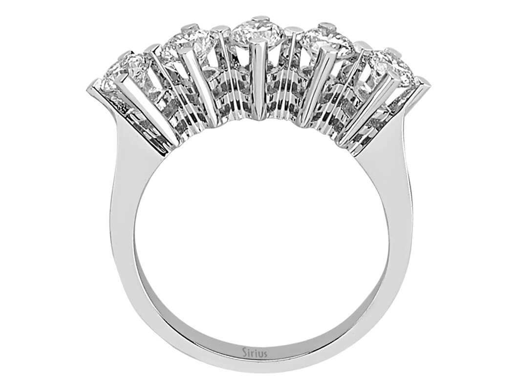1,26 Karat Diamant 5 Diamanten Allianz - handgefertigter Diamantschmuck aus Feingold | Sirius Diamant