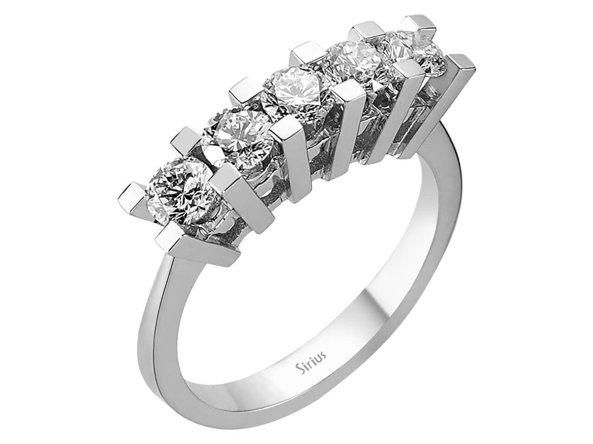 1,18 Karat Diamant 5 Diamanten Allianz - handgefertigter Diamantschmuck aus Feingold | Sirius Diamant