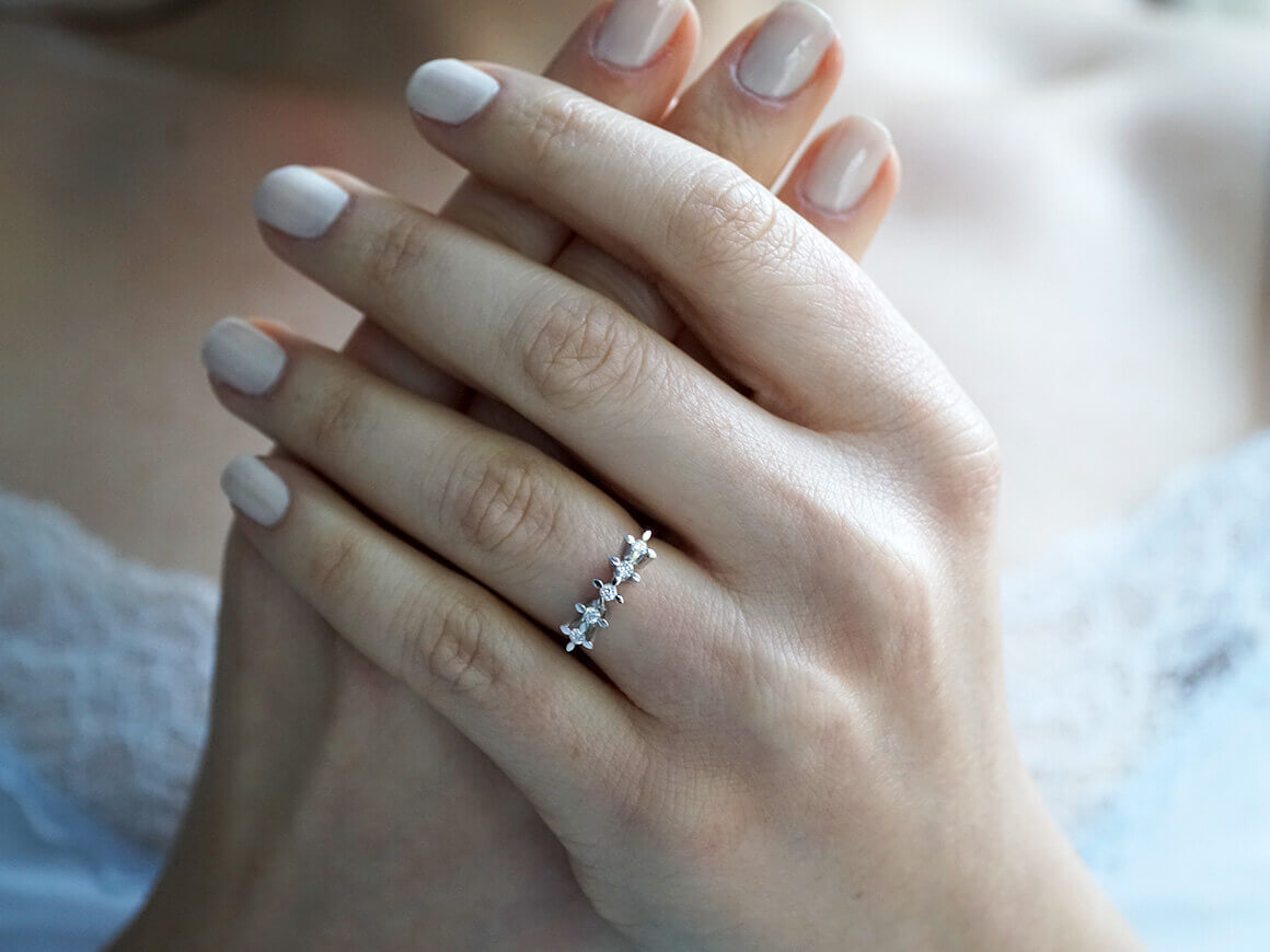 0.18 carat 5 diamond alliance