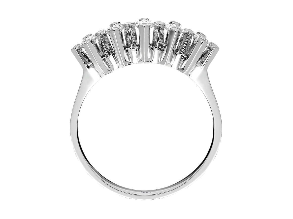 0,30 Carat 5 Diamanten Allianz - handgefertigter Diamantschmuck aus Feingold | Sirius Diamant