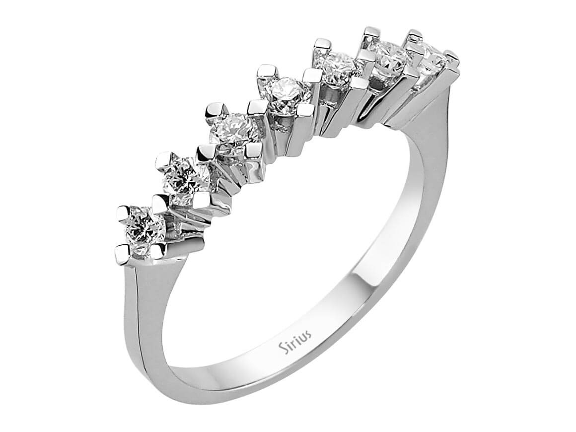 0,43 Karat Diamant 7 Diamanten Allianz - handgefertigter Diamantschmuck aus Feingold | Sirius Diamant