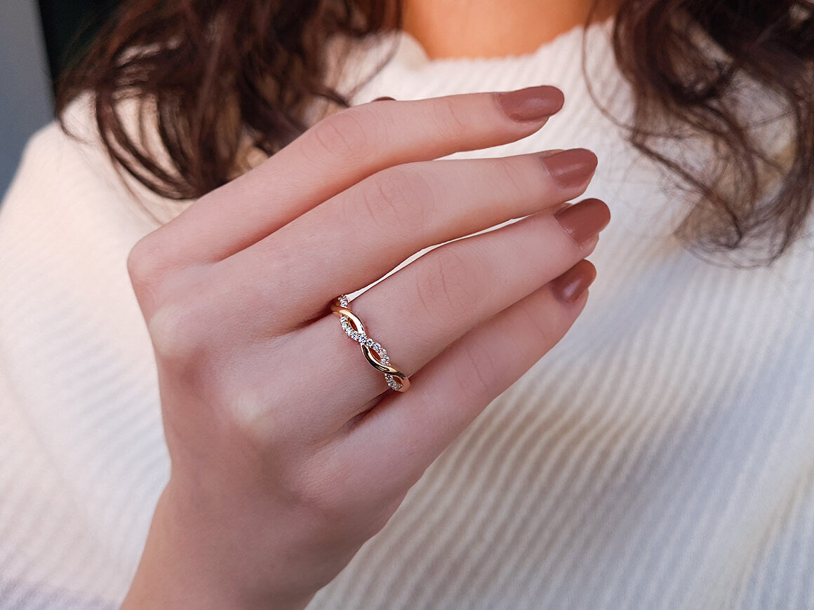 Bague demi-ronde Alessandra en diamant