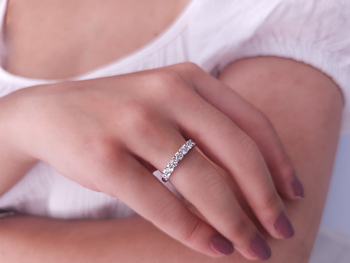 Half-round diamond ring