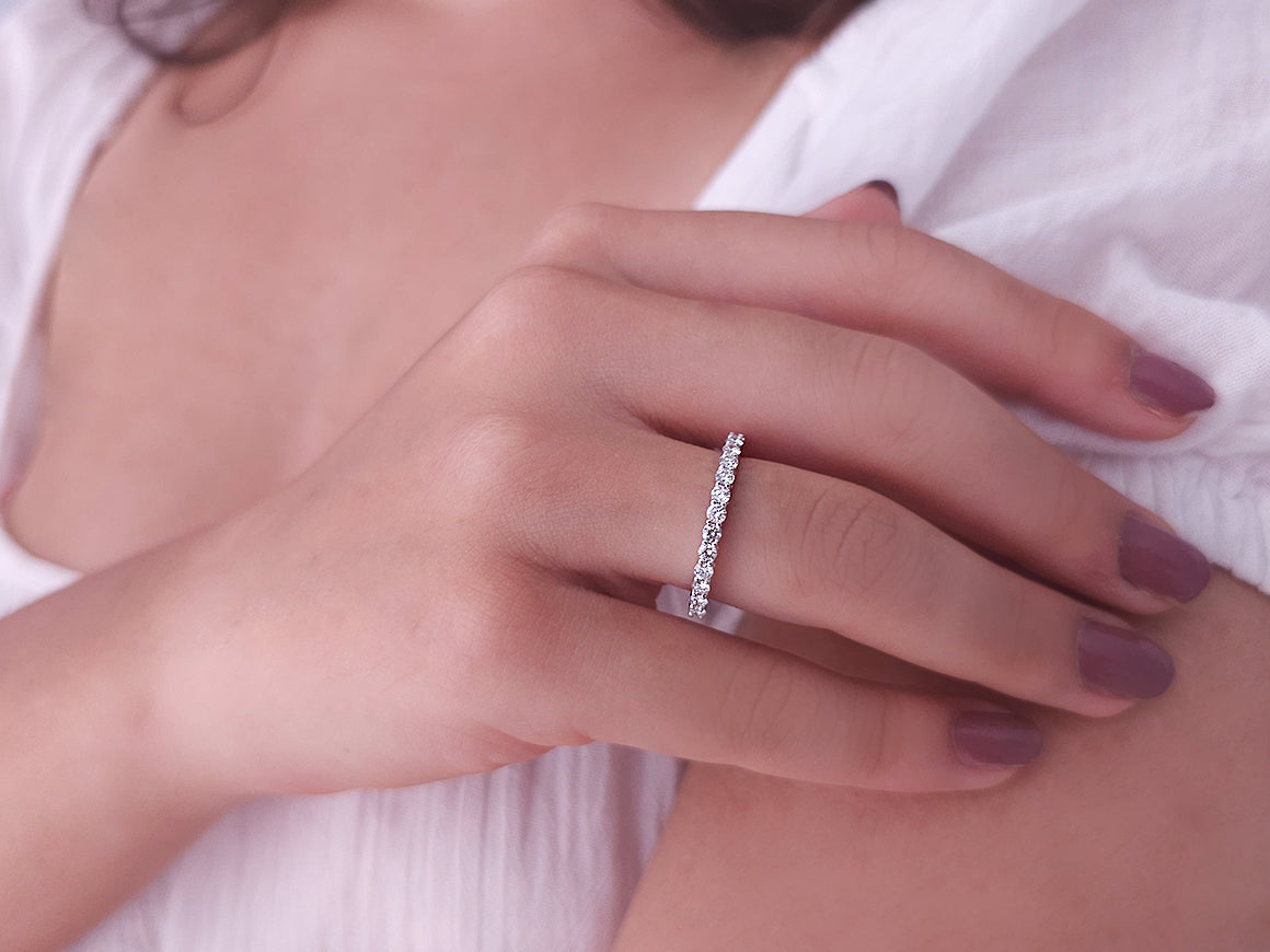 Aria Tre half-round ring with diamonds