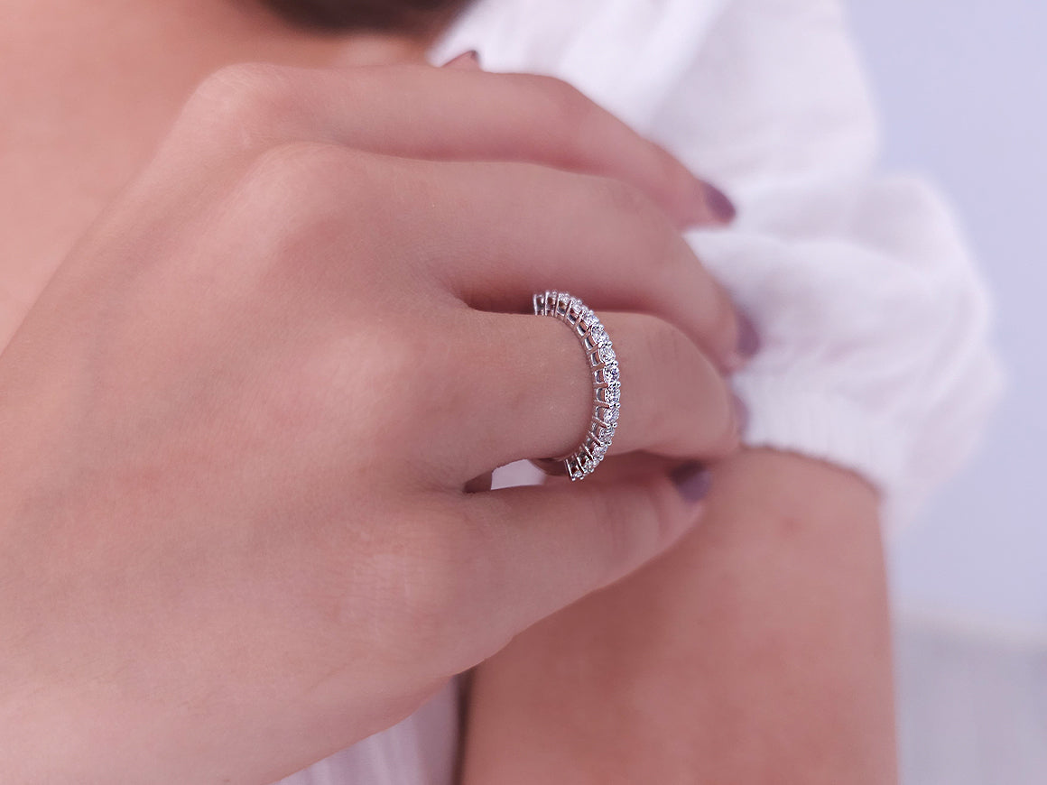 Aria Tre half-round ring with diamonds