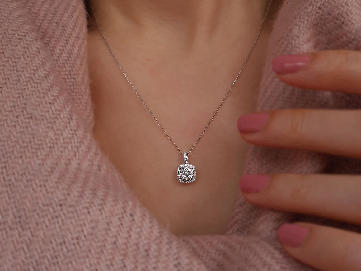0,31 Karat Diamant Borealis Collier - handgefertigter Diamantschmuck aus Feingold | Sirius Diamant