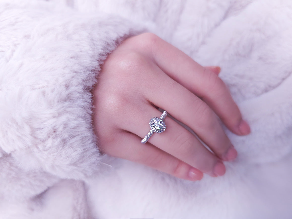 Diamond Frida Ring