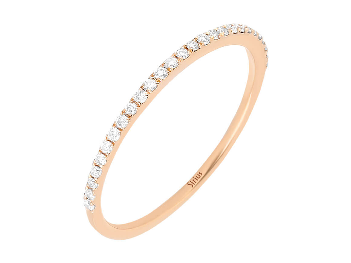 Alliance demi-ronde en diamant en or rouge