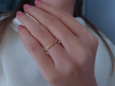 5 Hearts Ring in Yellow Gold