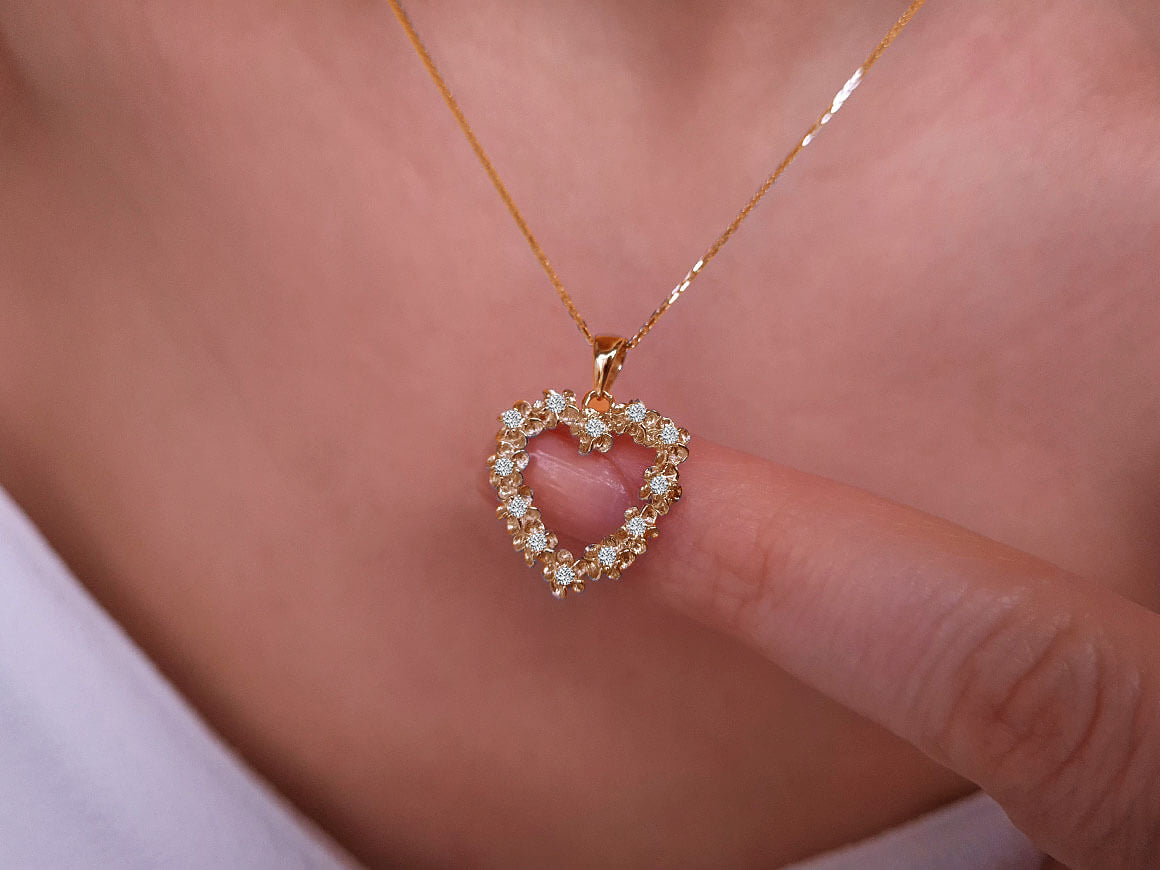 Diamant Herz Kollier in 18 K - handgefertigter Diamantschmuck aus Feingold | Sirius Diamant