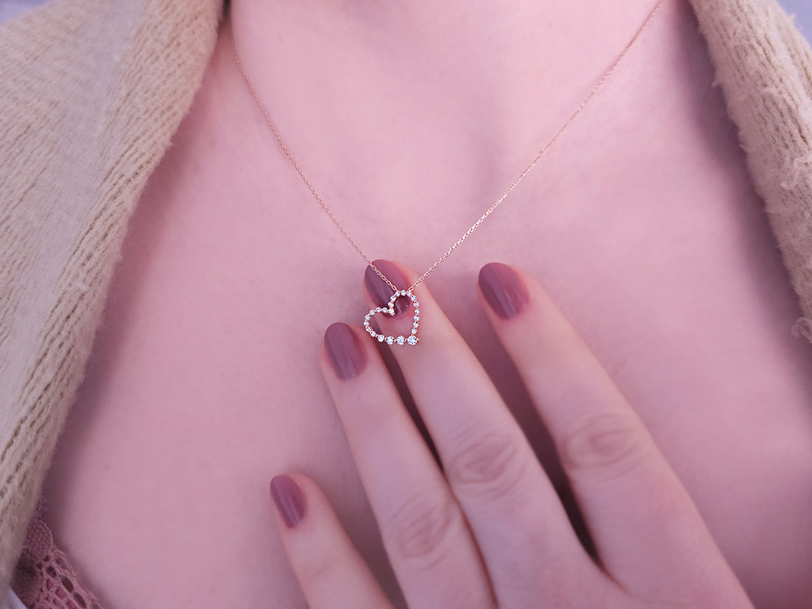 Diamant Valentinstag Herz Collier - handgefertigter Diamantschmuck aus Feingold | Sirius Diamant