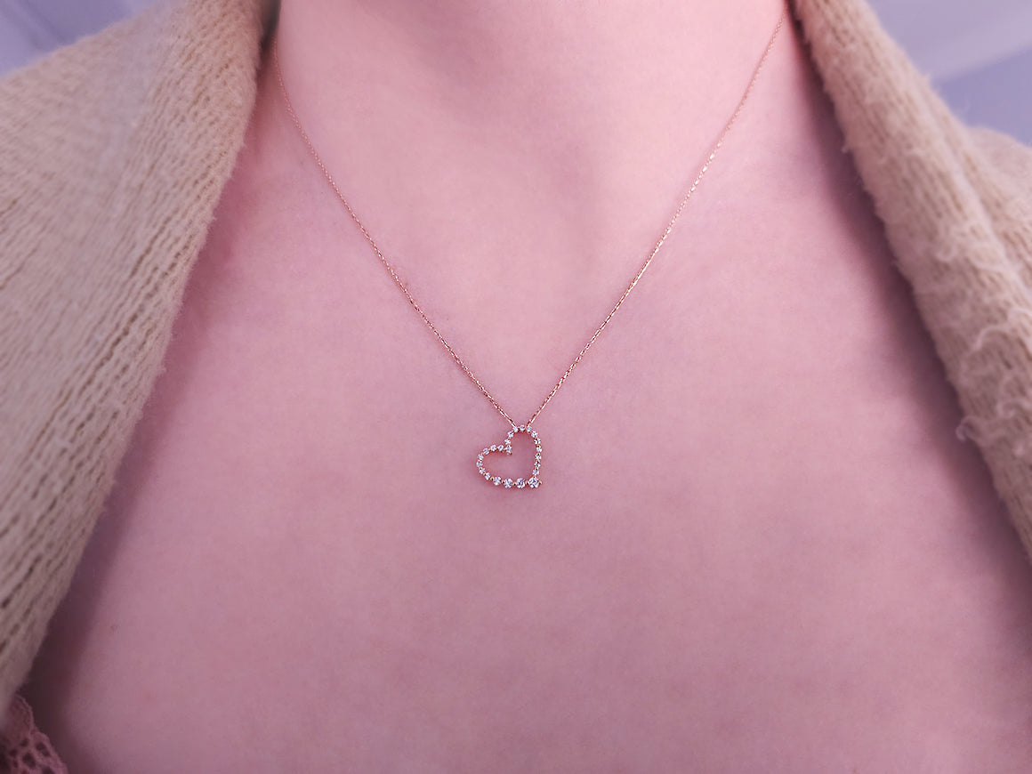 Diamant Valentinstag Herz Collier - handgefertigter Diamantschmuck aus Feingold | Sirius Diamant