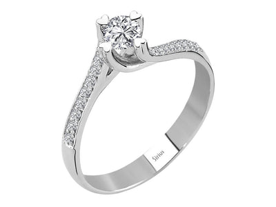 Bague solitaire en forme de cœur avec diamant de 0,28 carat