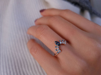 Diamond Blue Dream Crown Ring in 14 carat red gold
