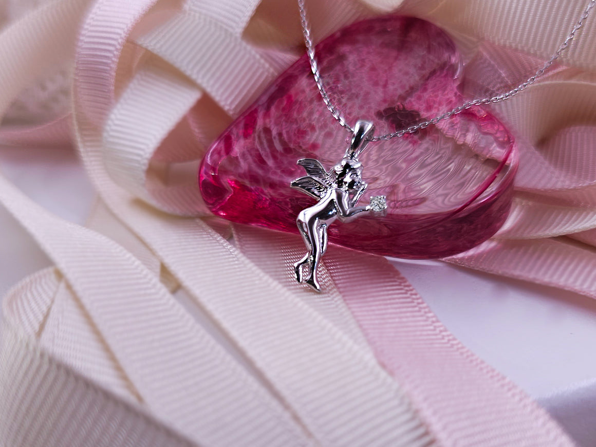 Diamant-Engel-Anhänger - handgefertigter Diamantschmuck aus Feingold | Sirius Diamant