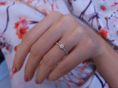 Diamond Minimal Daisy Ring
