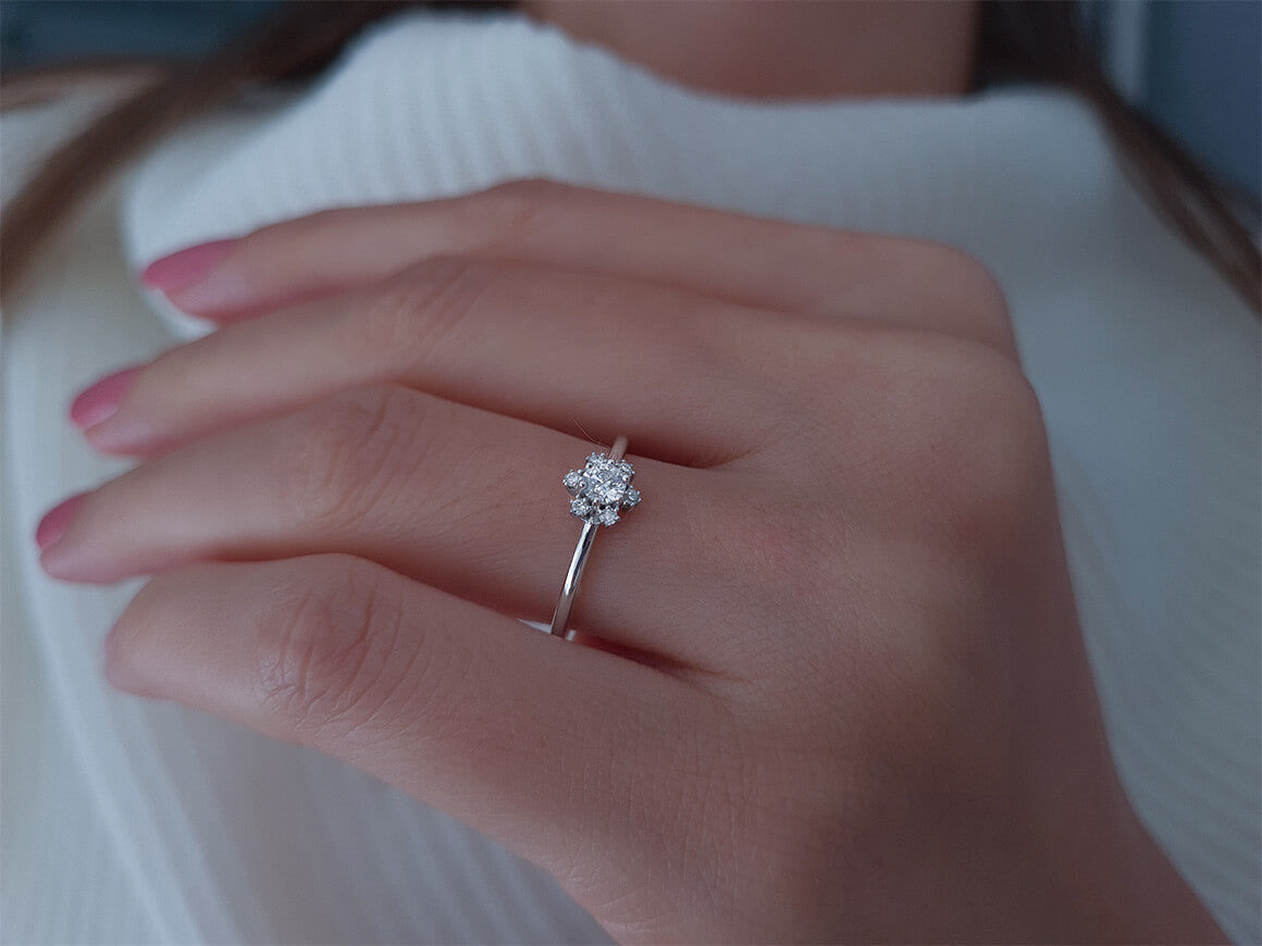 Schneeflocke Diamant Ring in Weißgold