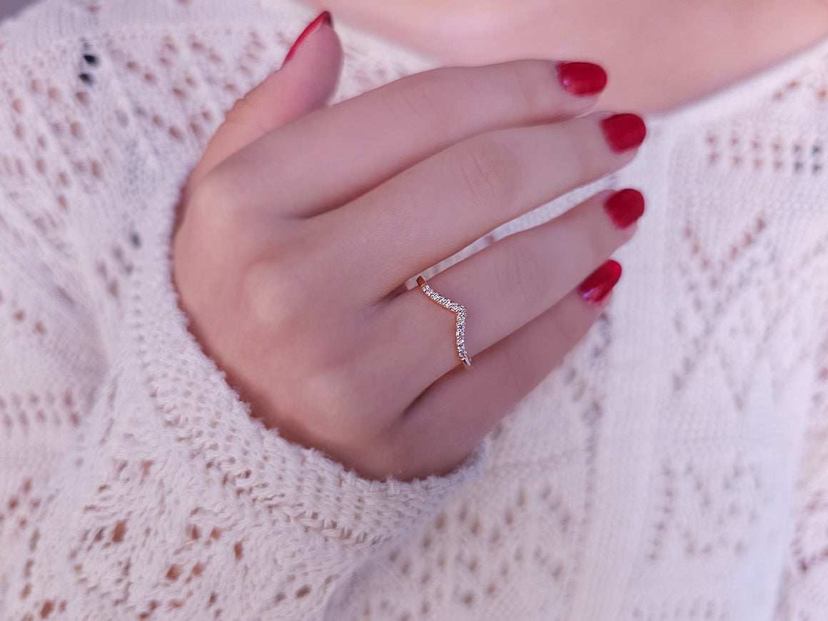 Minimalist diamond ring